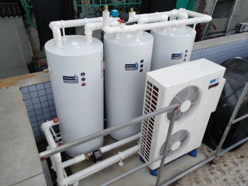 último caso de la compañía sobre pompas de calor de la fuente de aire para la calefacción de la piscina de la agua caliente del hotel